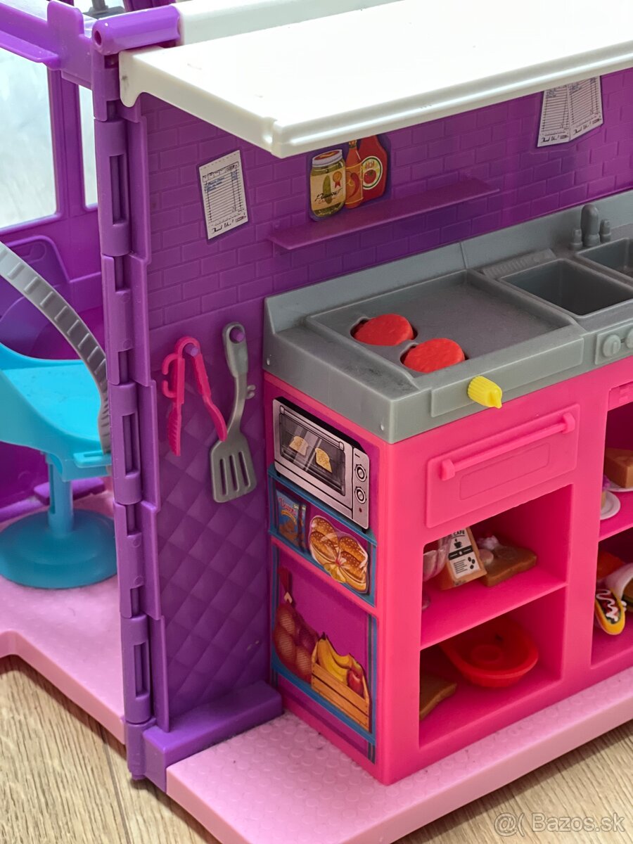 Barbie bufet s drobnosťami - 3