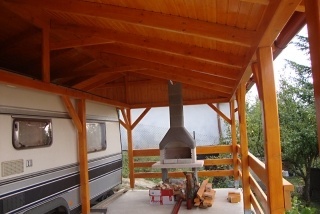 Predám drevený prísrešok 6 x 7 m - 3