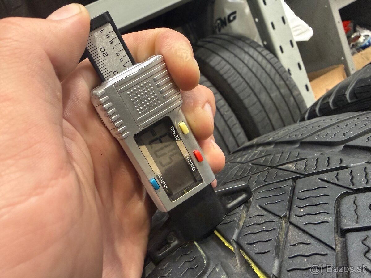 Predám zimné pneumatiky Pirelli 275/35 R19 runflat - 3