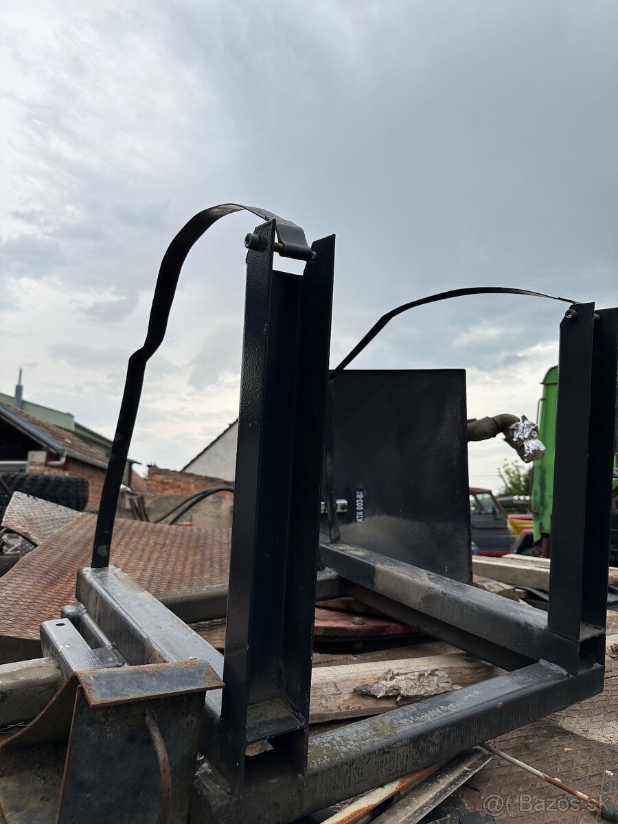 Olejová nádrž - 3