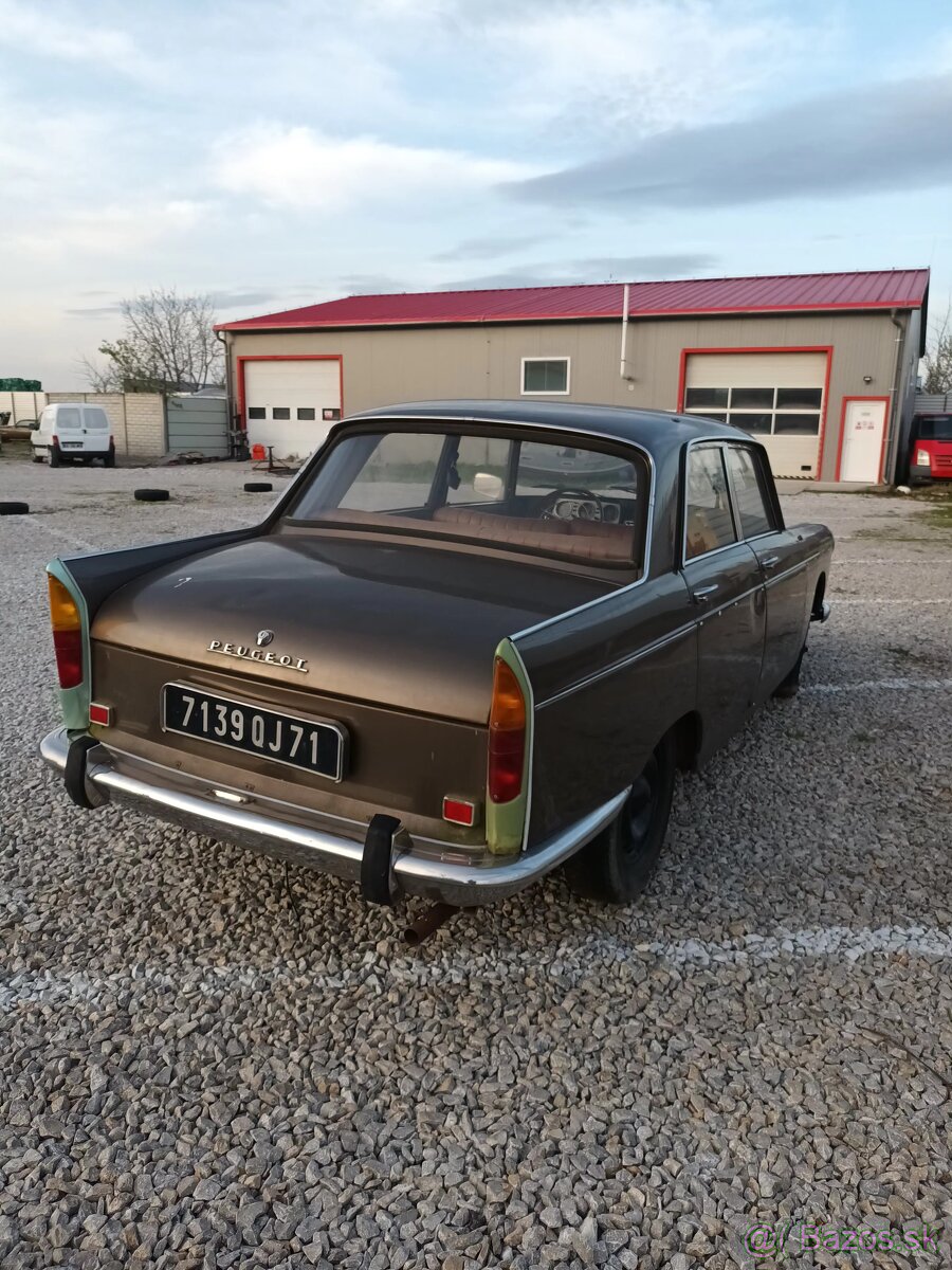 Peugeot 404 - 3