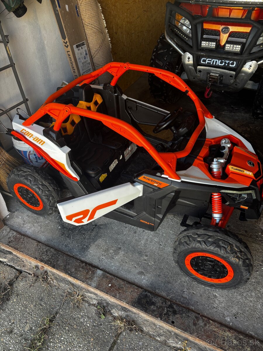 Elektricke auto Can-am Maverick XRC - 3