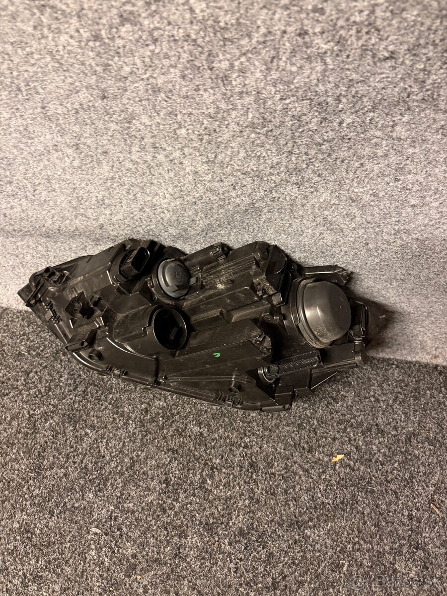 Svetlo VW Touran - 3