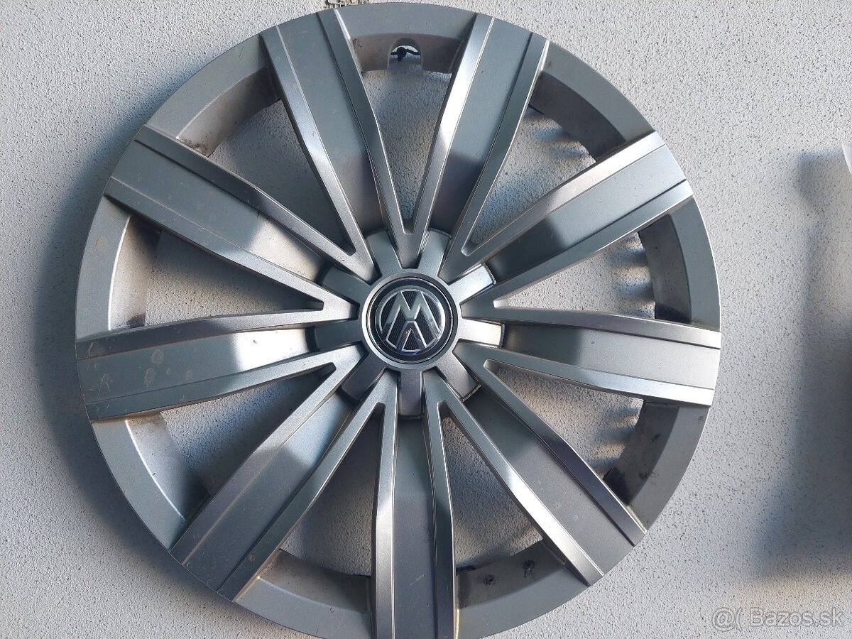 PUKLICE ŠKODA,VOLKSWAGEN - 3