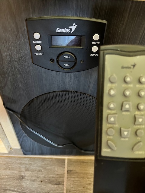 Predam domace kino - 3