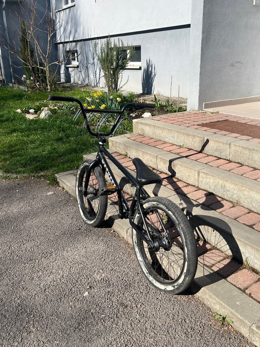 Bmw WETHEPEOPLE - 3