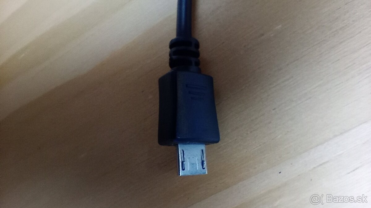 Predám autonabíjačku s mikro USB konektorom - 3