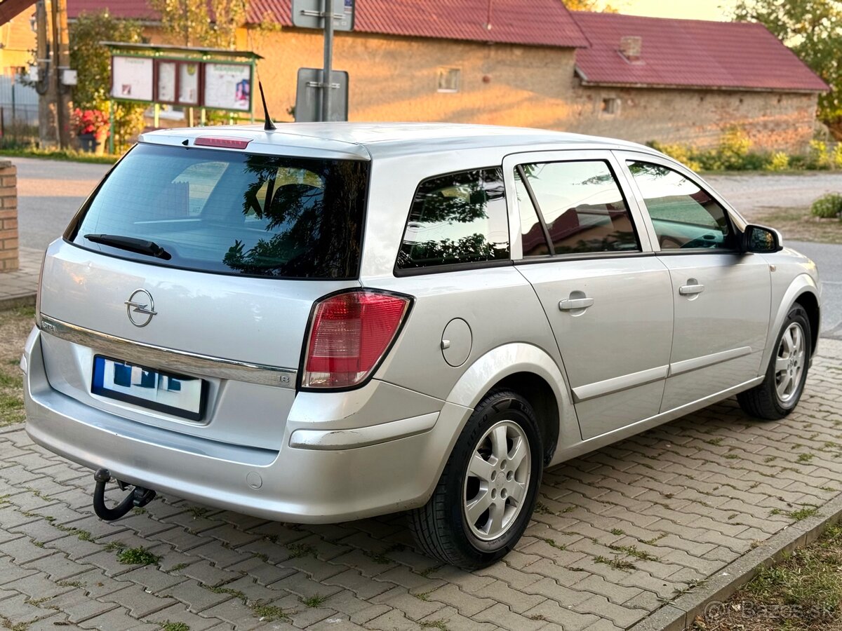 Opel Astra Combi - 3