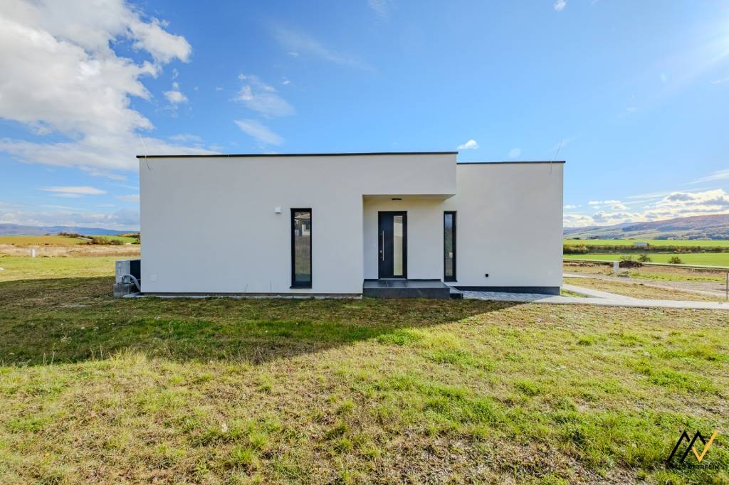 RODINNÝ DOM OBEC SVINIA, OKRES PREŠOV - 3