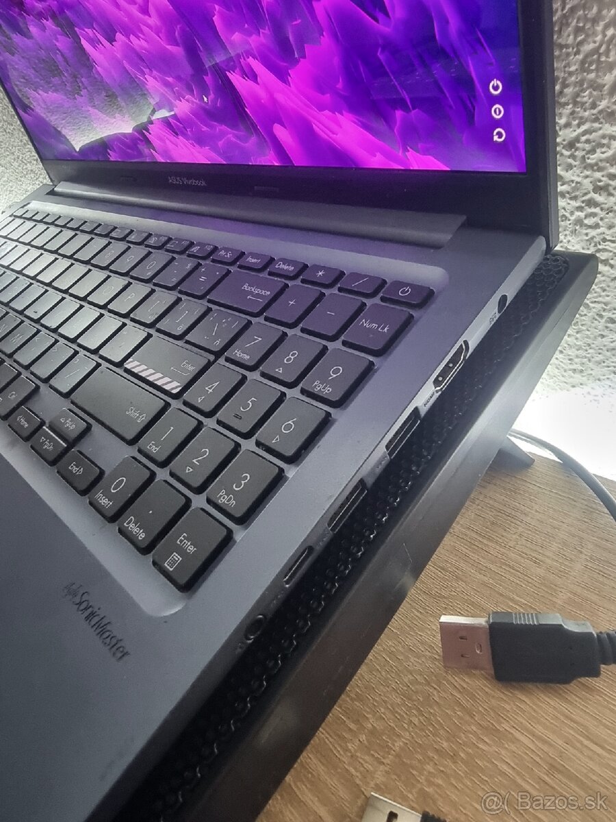 ASUS Vivobook 15 oled X1503ZA - 3