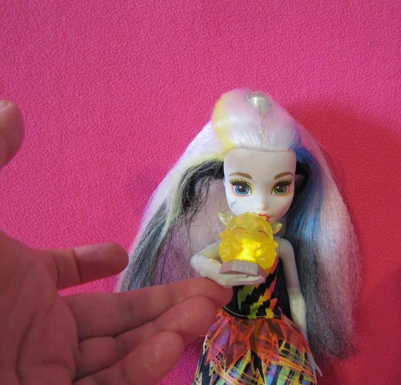 Monster High bábika Frankie - 3
