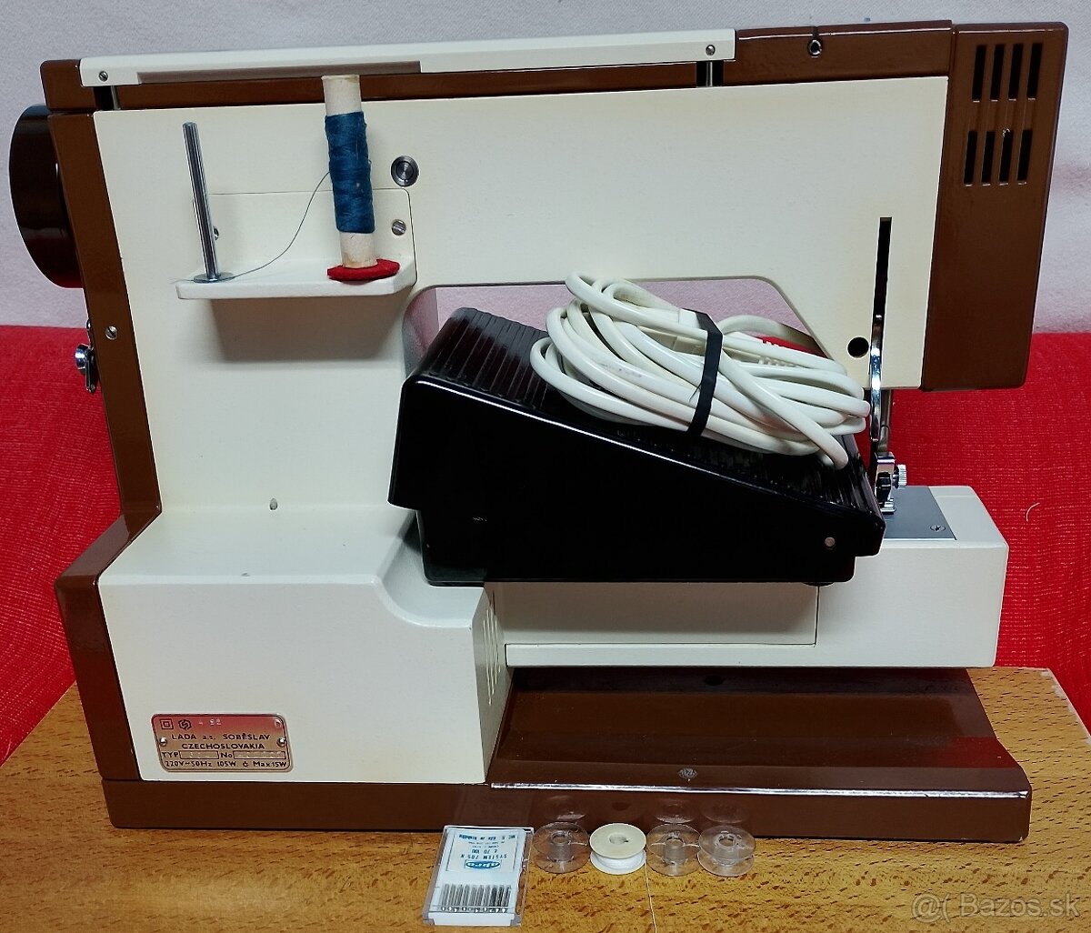 Šijací stroj LADA a VICTORIA. - 3