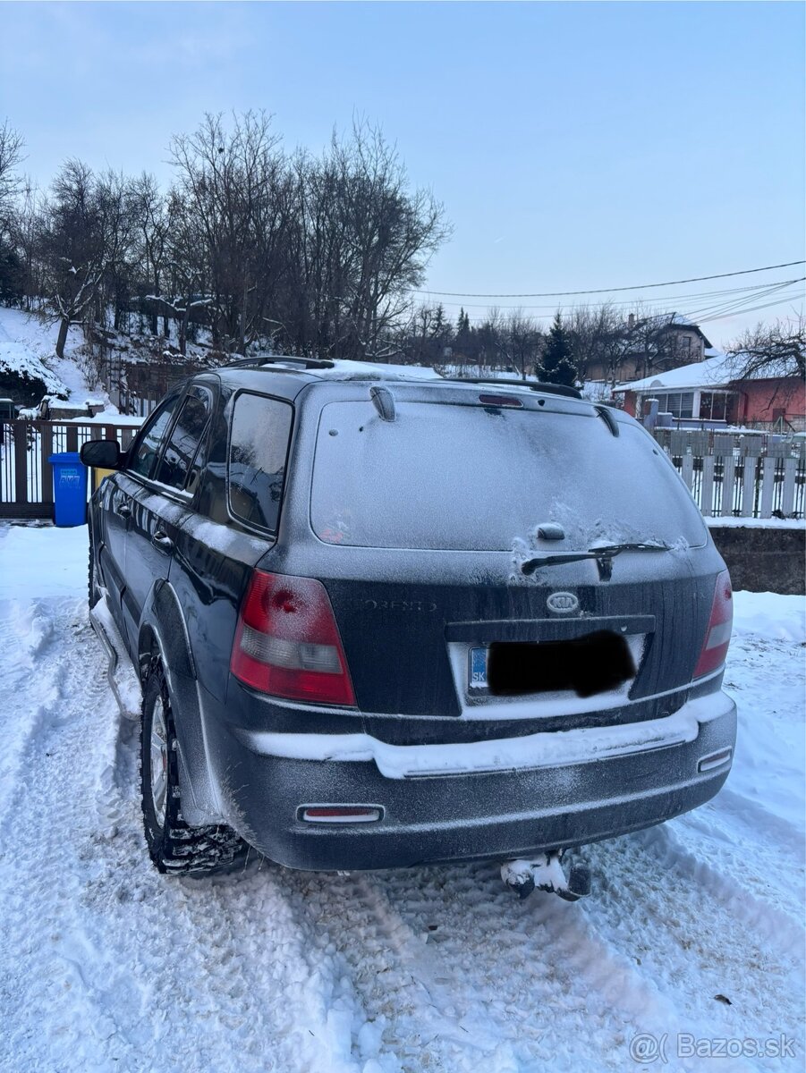 Predám kia sorento 2.5crdi 103kw 4x4 - 3