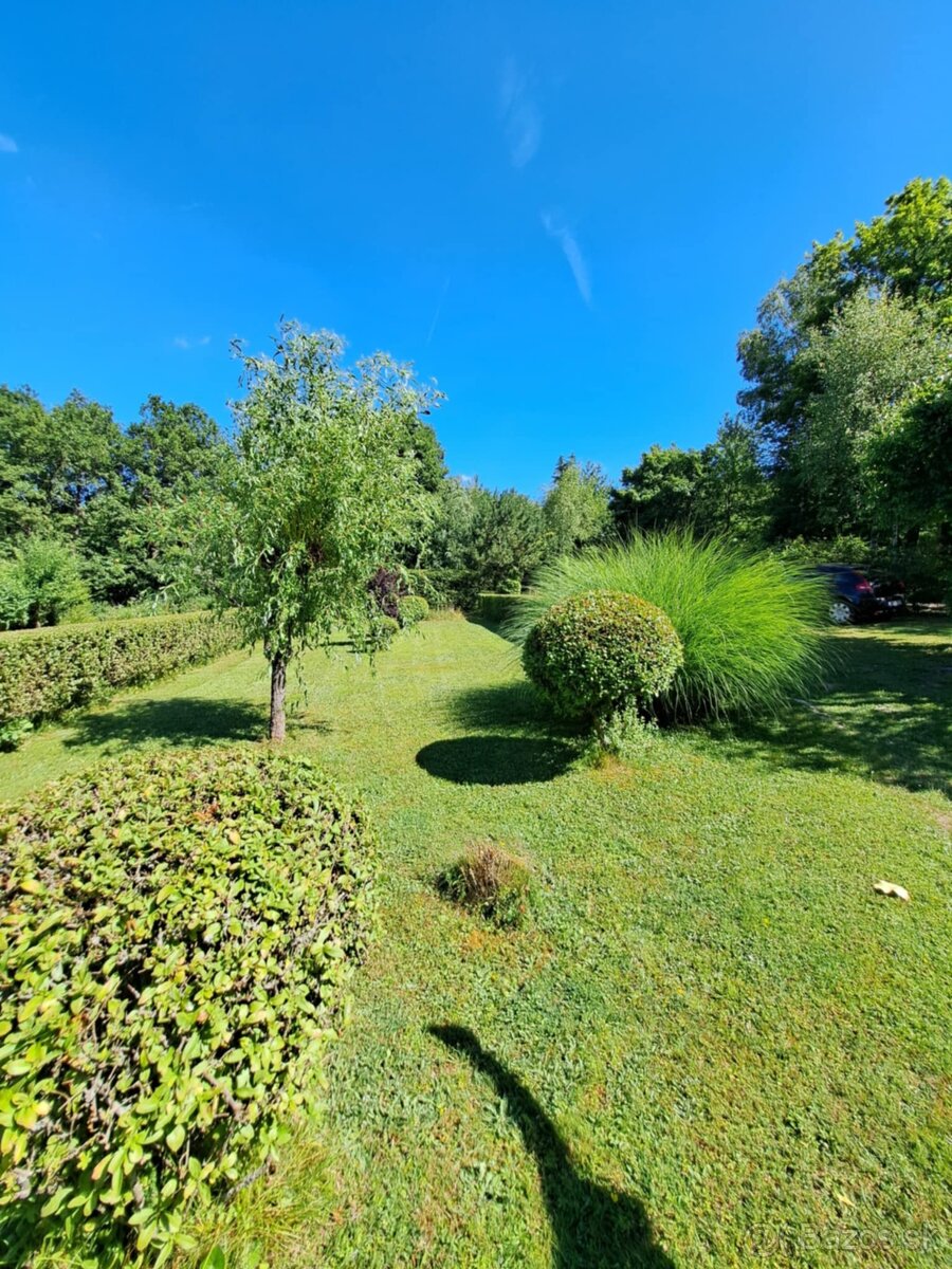 EXKLUZÍVNE predáme krásnu chatu s pozemkom 890m2 Jelenec - 3