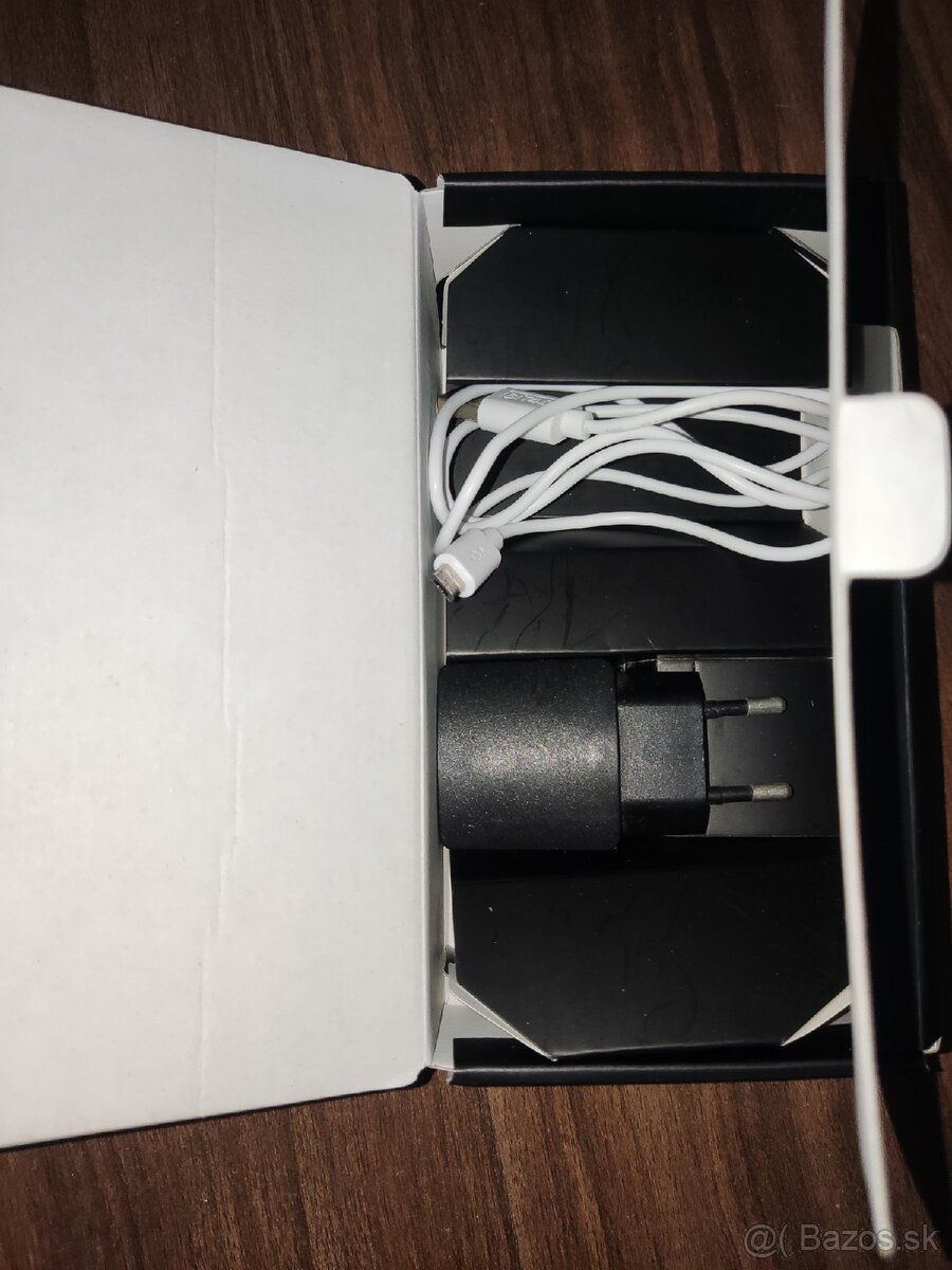 Predám motorolu moto g8 lite - 3