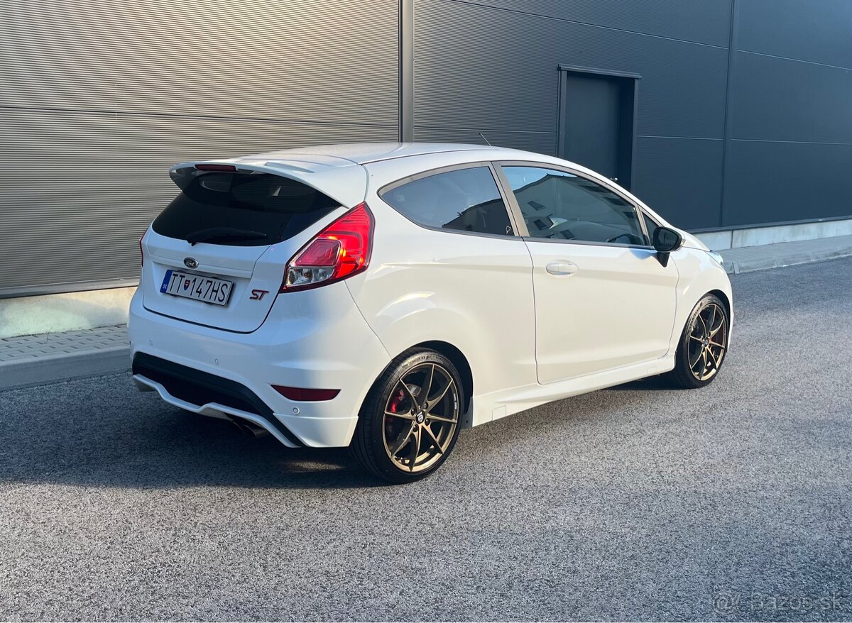 Ford Fiesta ST - 3