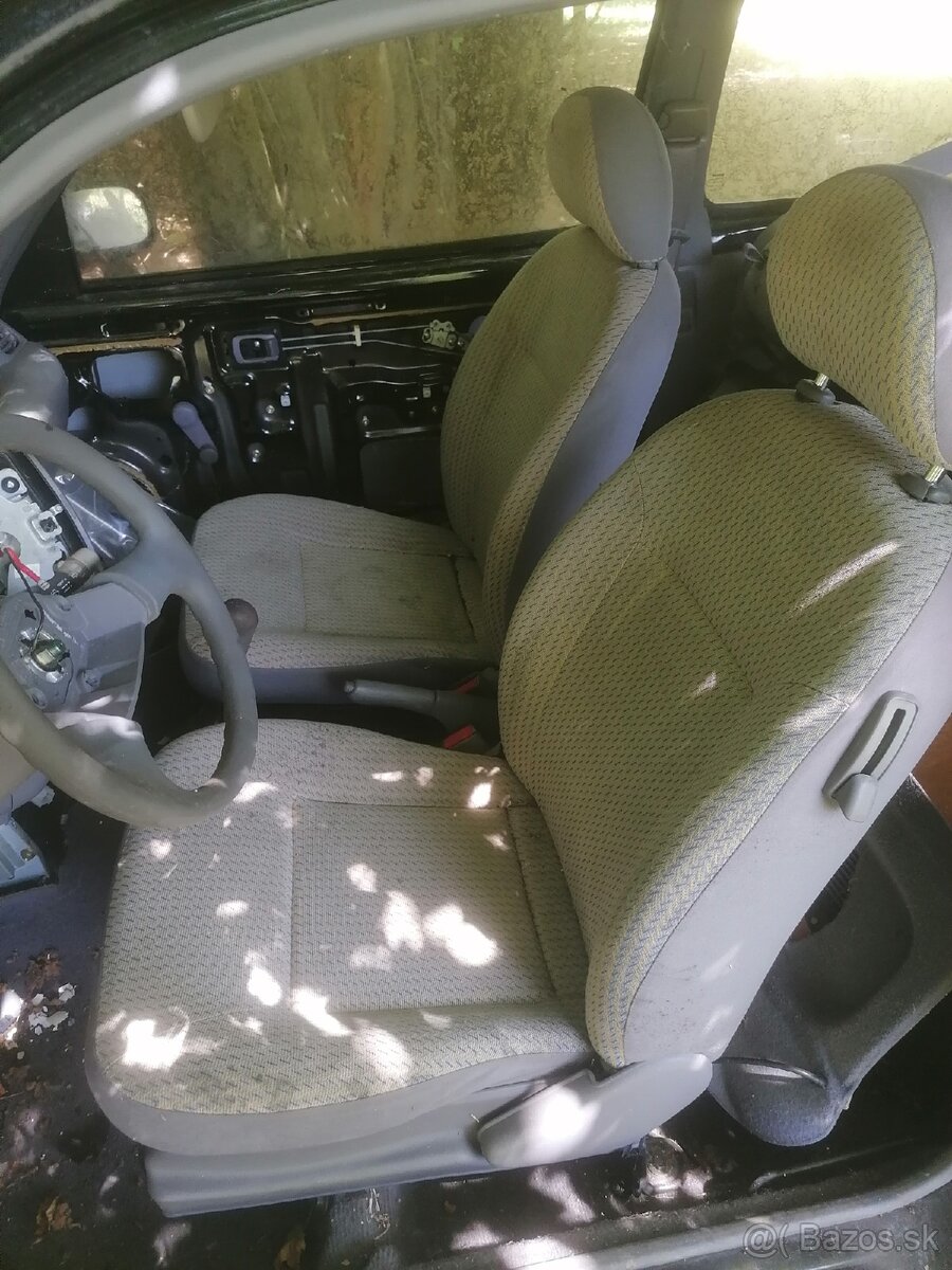 Nissan Micra 1.0 K11 - 3