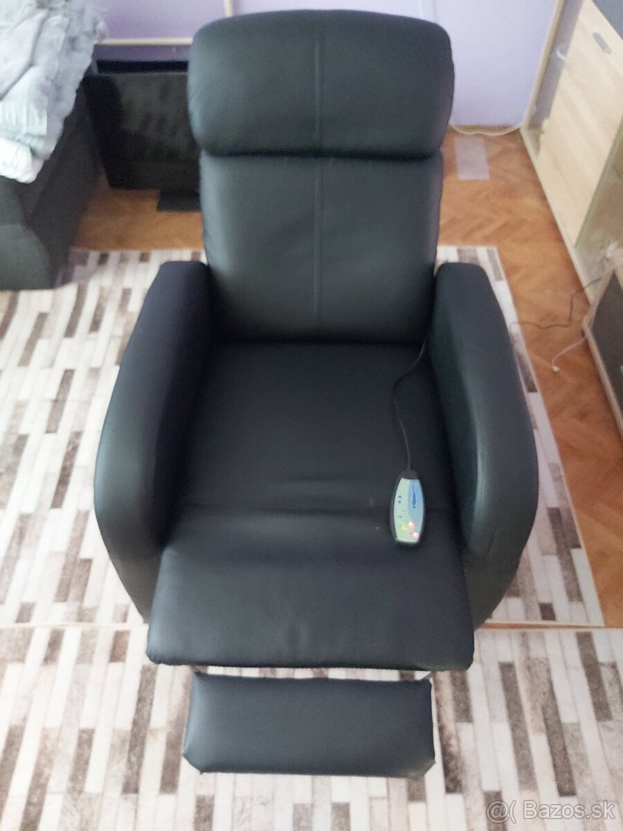 Predám relaxačné masážne kreslo - 3