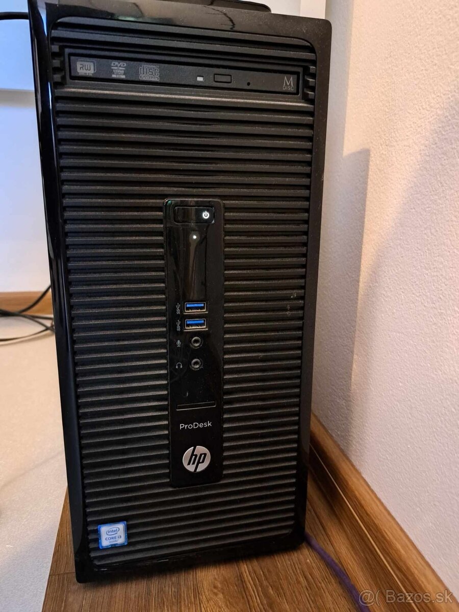 Počítač HP i3 - 3