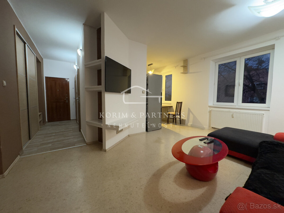 Zariadený ihneď voľny 2 izbový byt , Komárno - 3