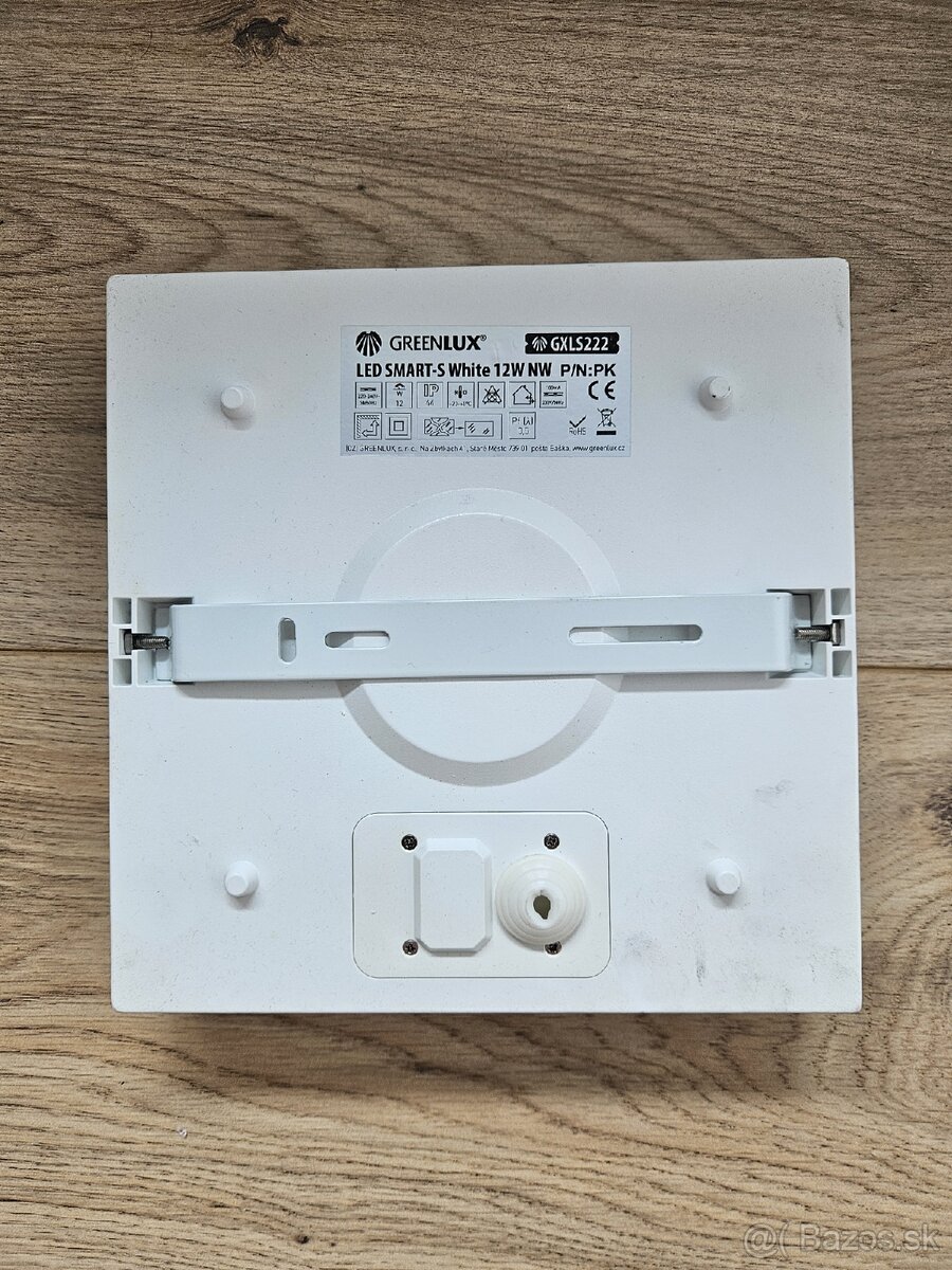 Hranatá LED stropnica - 3