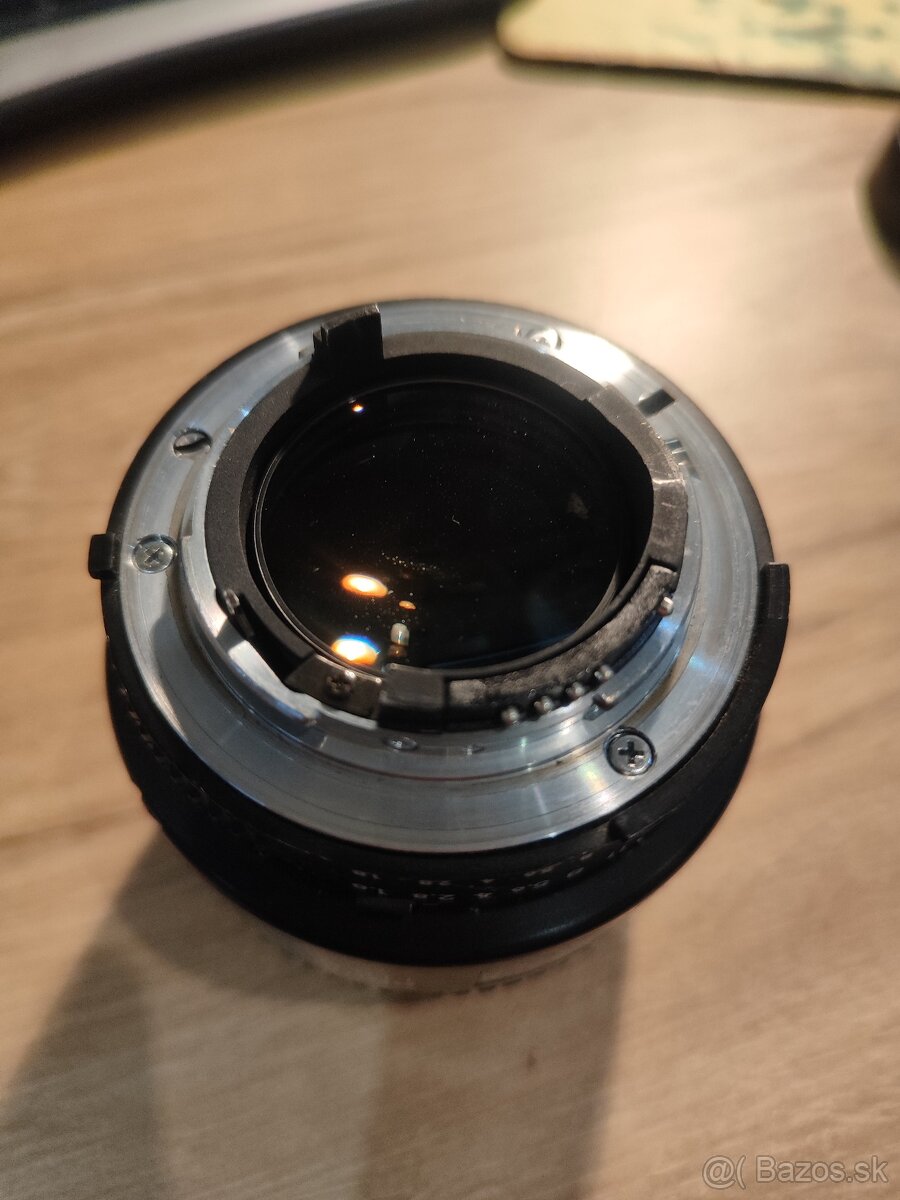 Nikon AF NIKKOR 85mm 1:1,8 D - 3