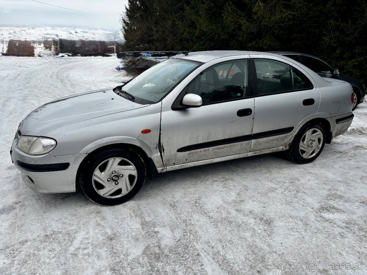 Nissan Almera 1.8 4D - 3