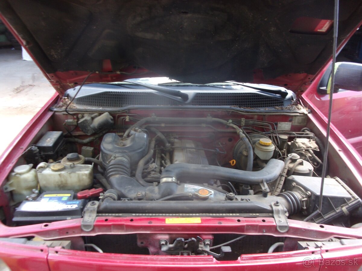 NISSAN TERRANO 2,7 DI + 2,4í - 3