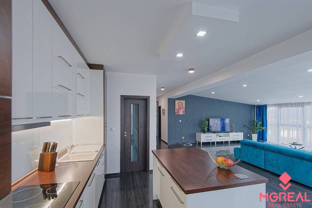 Krásný 3-izbový byt v centre Dubnice nad Váhom - 3