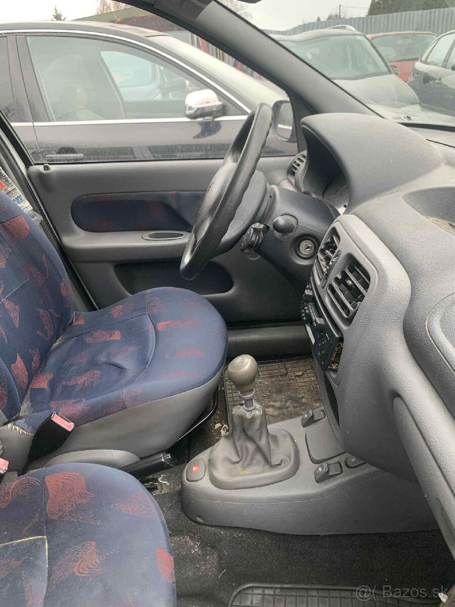 Rozpredám Renault Thalia 1.4 55kw - 3