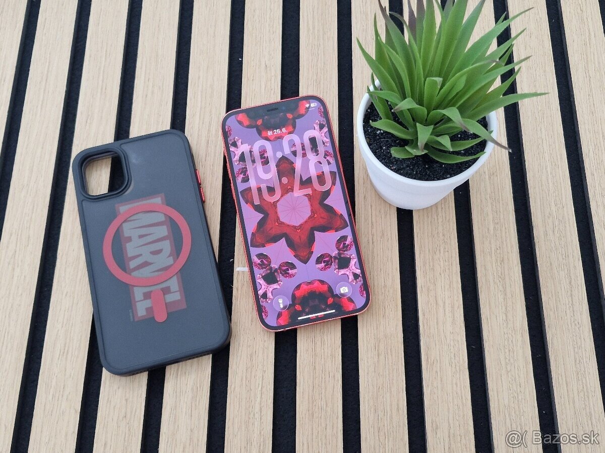 iPhone 12 256GB Červený - 3
