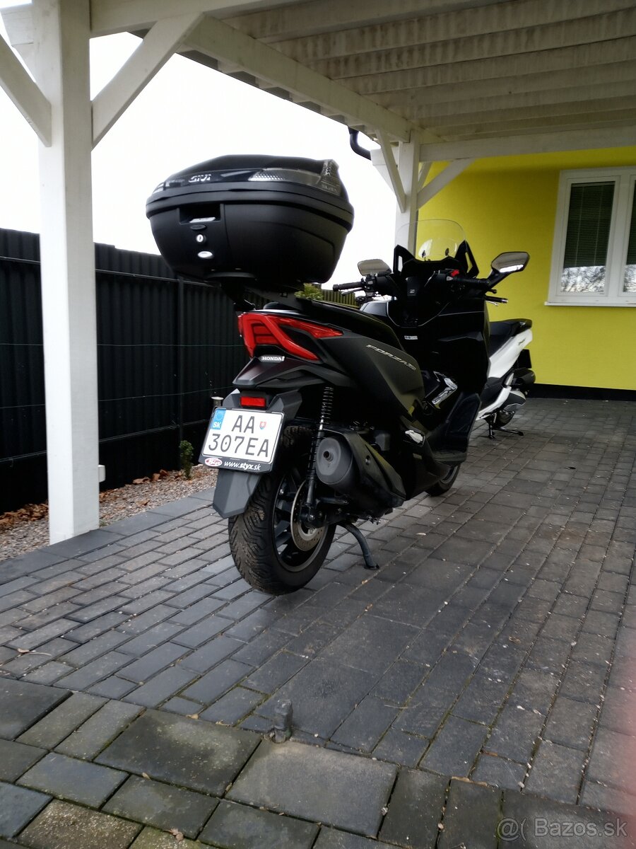 Honda Forza 350 - 3