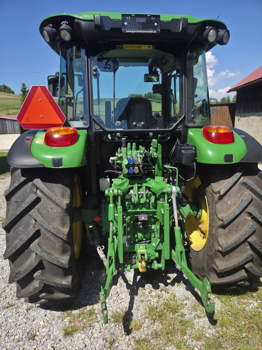 John Deere 5085M + JD 543R nakladač - 3