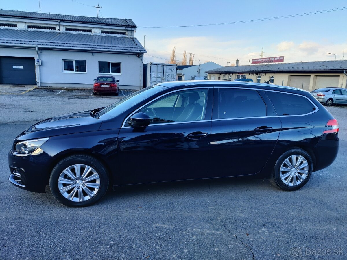 Peugeot 308 - 3