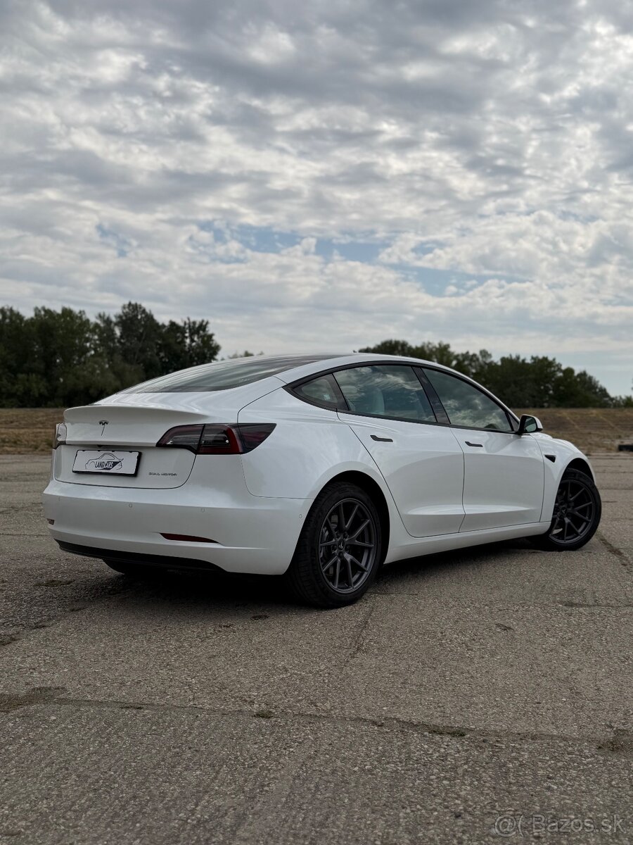 🚗 Tesla Model 3 Long Range AWD 366kW, Biely interiér Ťažné - 3