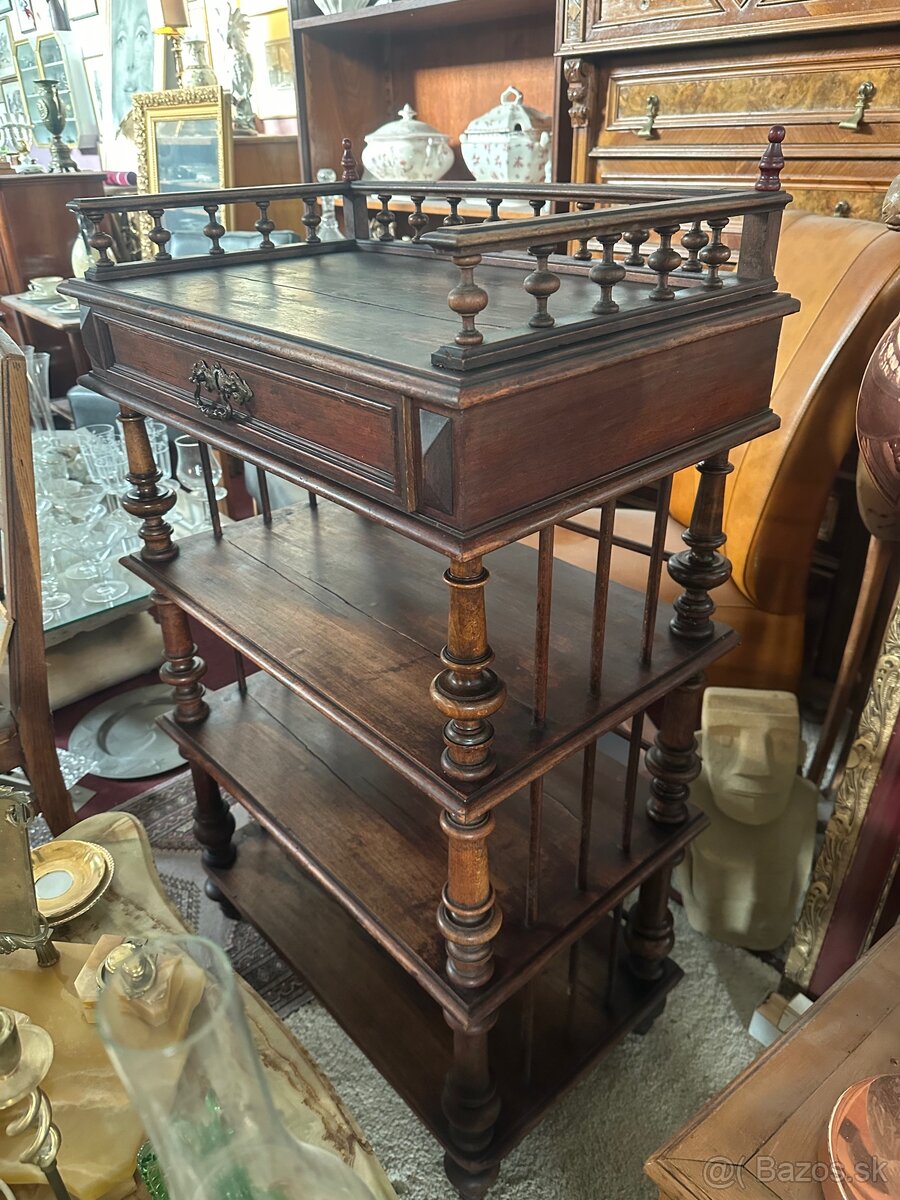 starožitná etažérka - 3