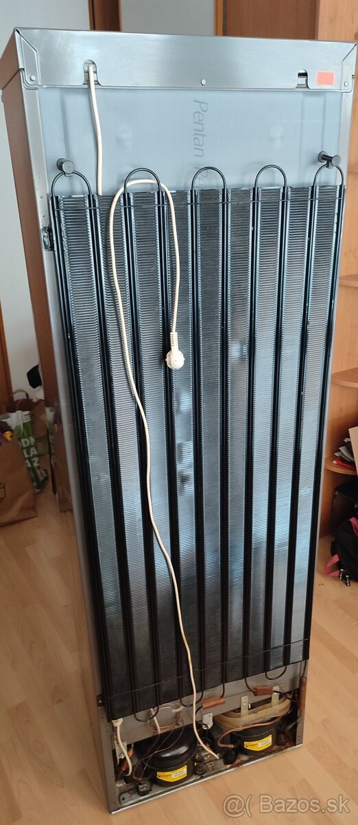 Chladnička kombinovaná Gorenje - 3