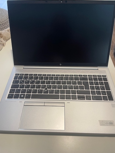 Paradny HP EliteBook 855 G8 i7 TOP STAV - 3