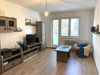 Prenájom 2 izbového bytu - 3