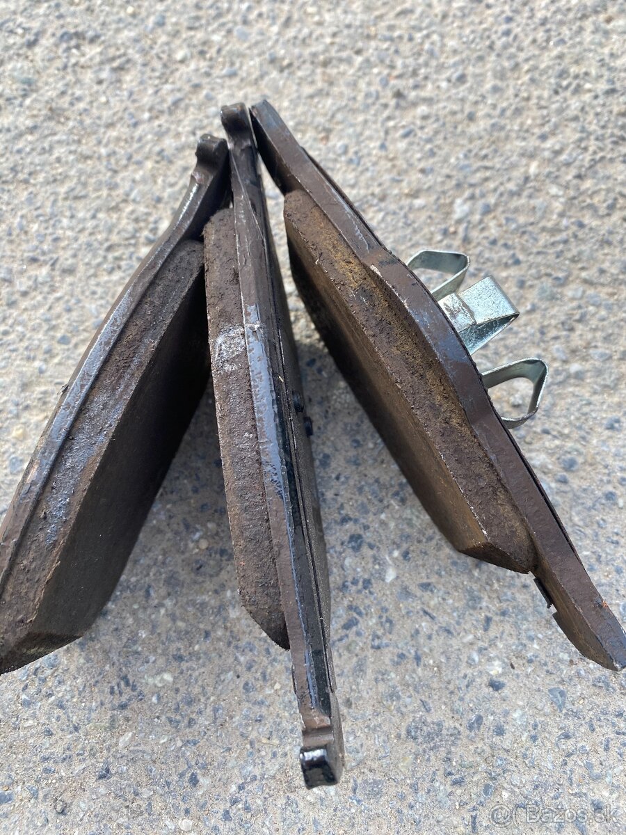 Predám brzdové doštičky na Honda Civic 2013 - 3