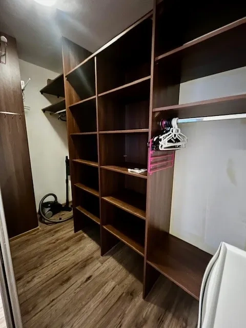 PRENÁJOM – 3iz byt v Prievoze - 3