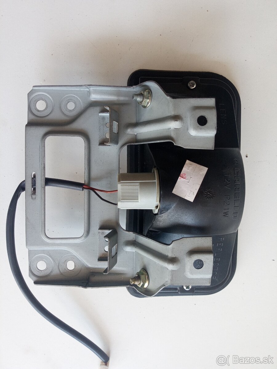 Toyota Carina E - osvetlenie rôzne - tretie brzdove svetlo - 3