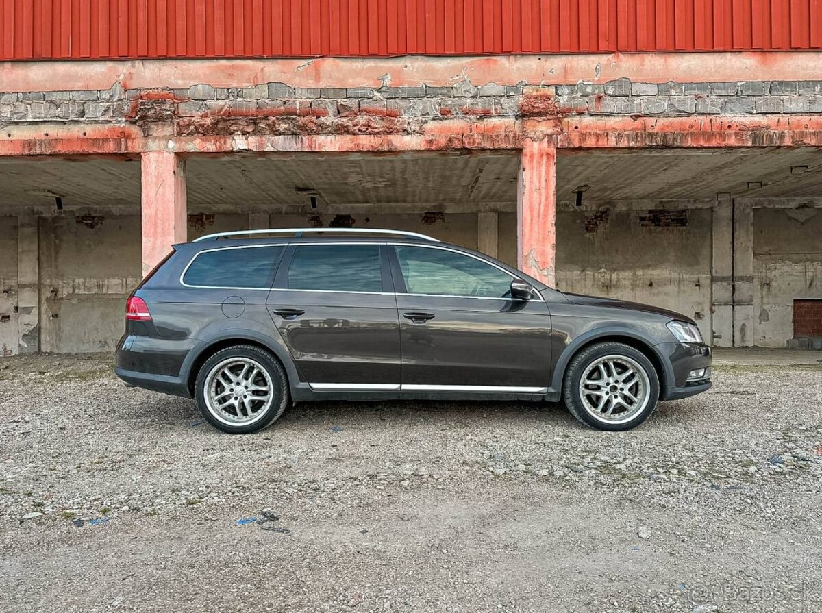 Volkswagen Passat Alltrack variant B7 2.0 tdi 130kW - 3