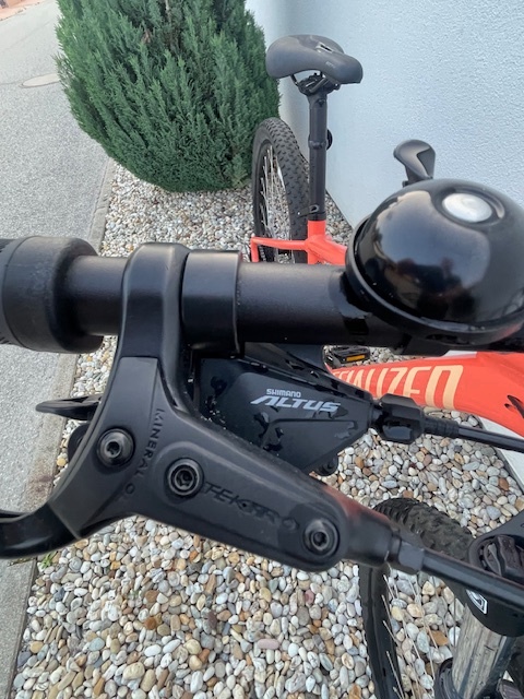 Predám značkový horský bicykel MTB SPECIALIZED - 3