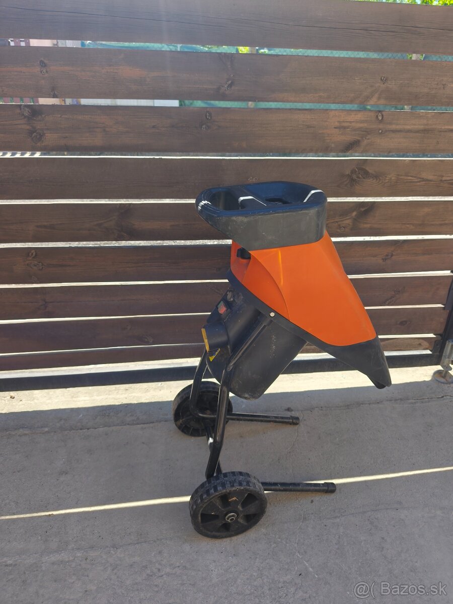 Drvič konárov ATIKA 2500W - 3