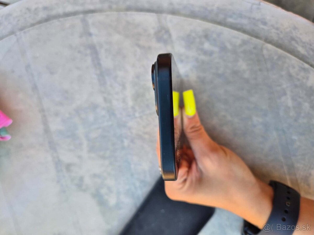 iPhone 15 - 3