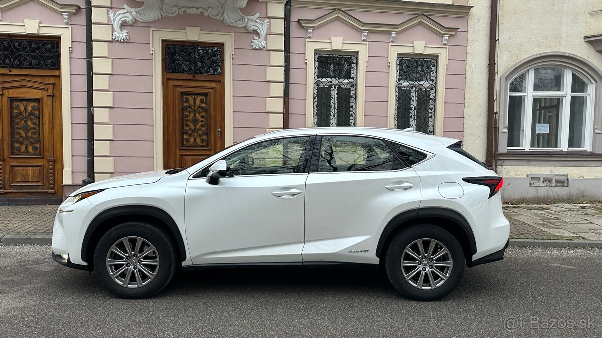 Lexus NX 300h Hybrid 4x4 - 3