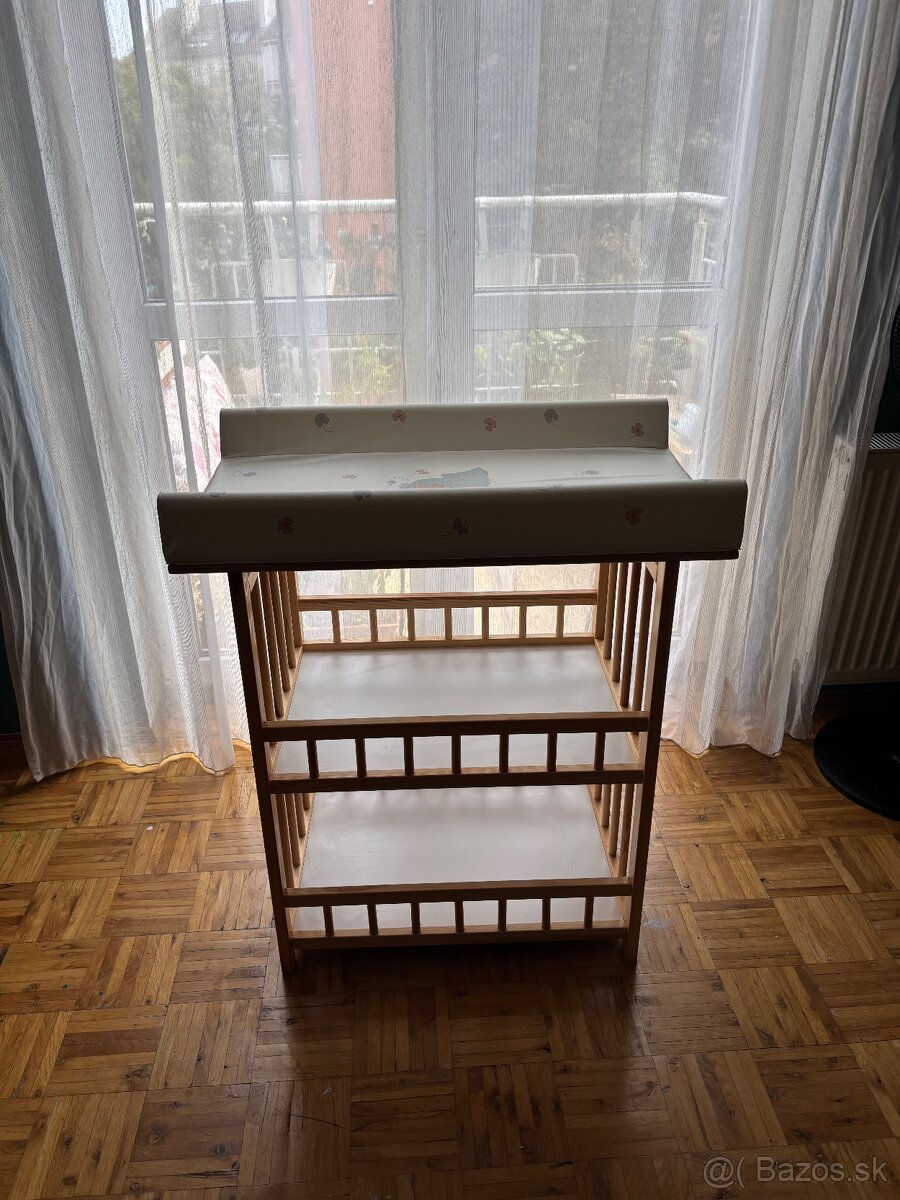 Prebaľovací pult - 3