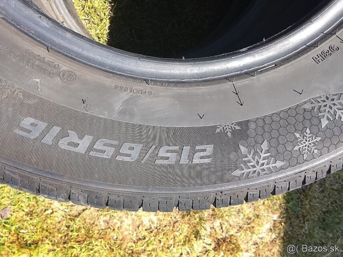 Predám zimné pneu 215/65r16 6/7mm - 3