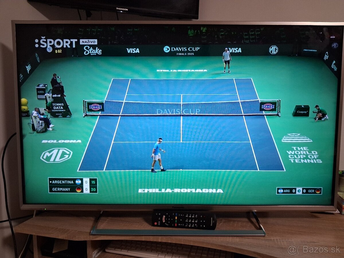 Predám 3D Full HD LED SMART PANASONIC TX-47AS740E - 3
